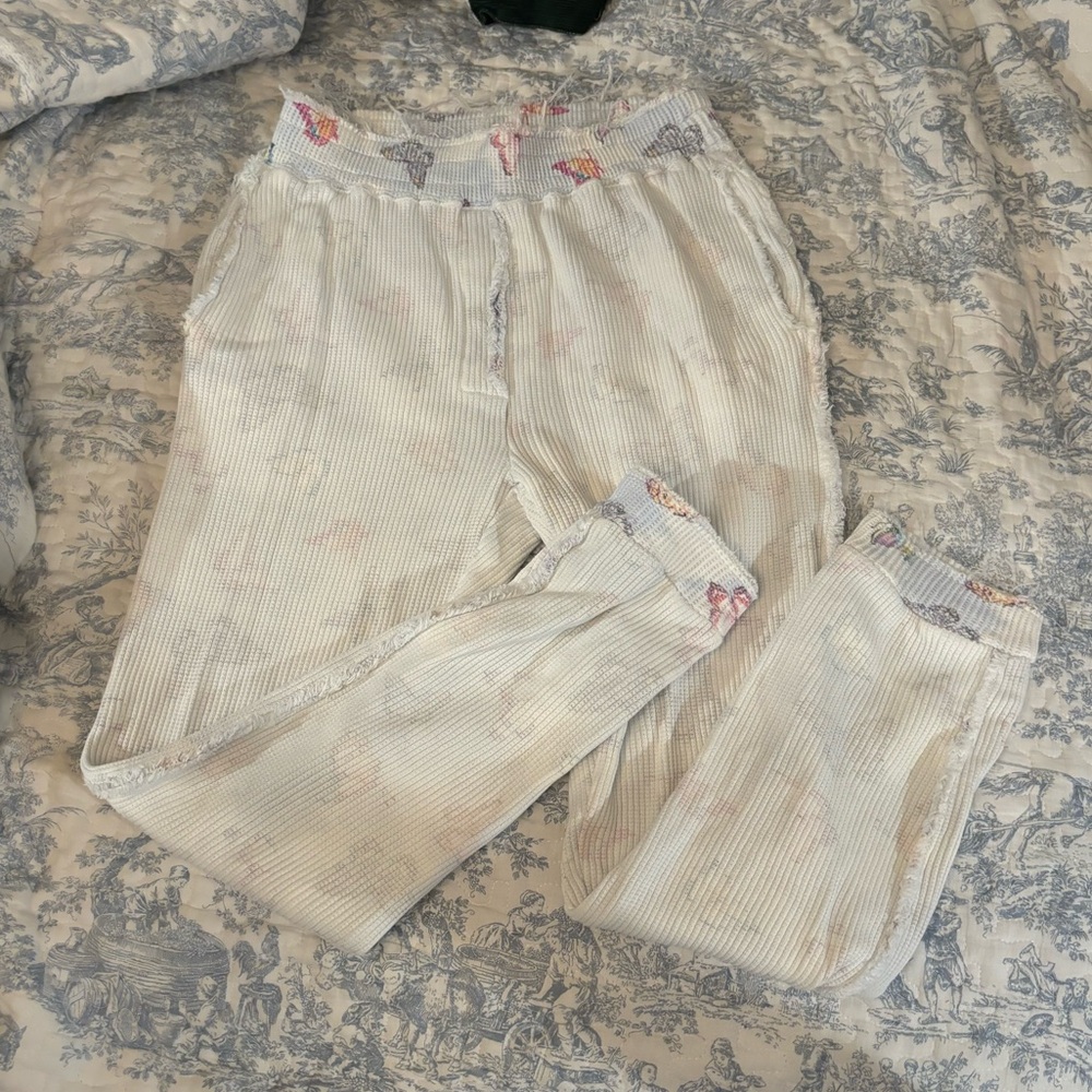 ❤️SOLD❤️ clea butterfly print joggers